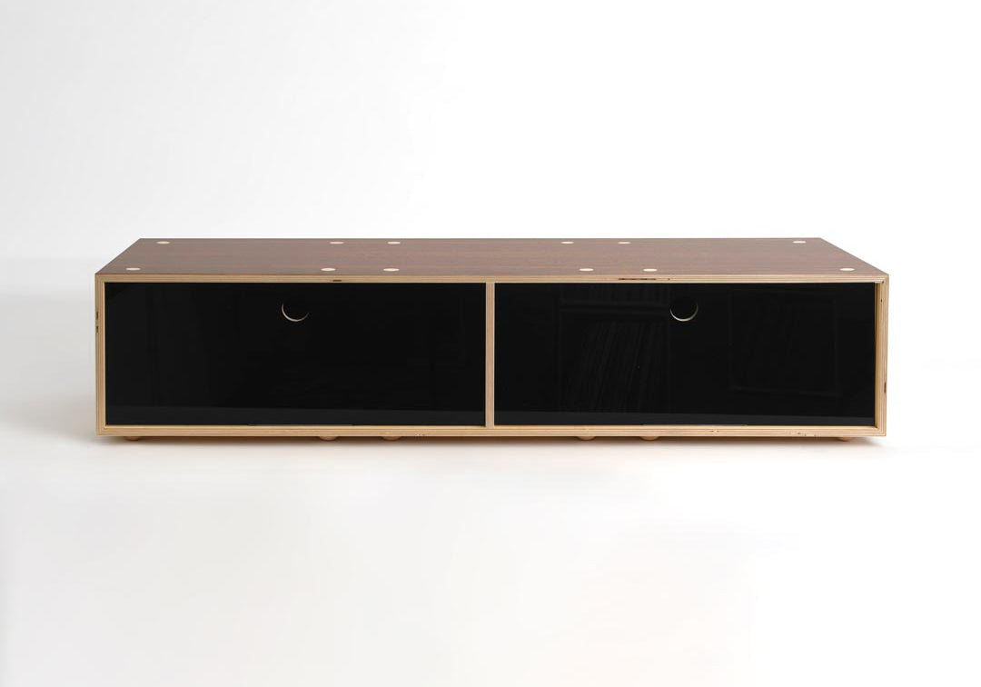 CD_3_Walnut_Black_Divots_Feet.jpg